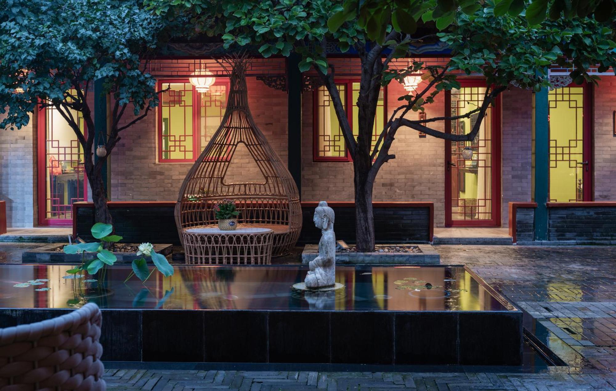 Hotel Cote Cour Deductive Beijing - Quadrangle Close To Tiananmen Square & Forbidden City & Nanluoguxiang, Walk To Wangfujing, English Speaking, Free Wifi, Free Laundry, Free Wonton & Noodles With Tour Ticket Service, Free Selfies With Ancient Costum Екстер'єр фото