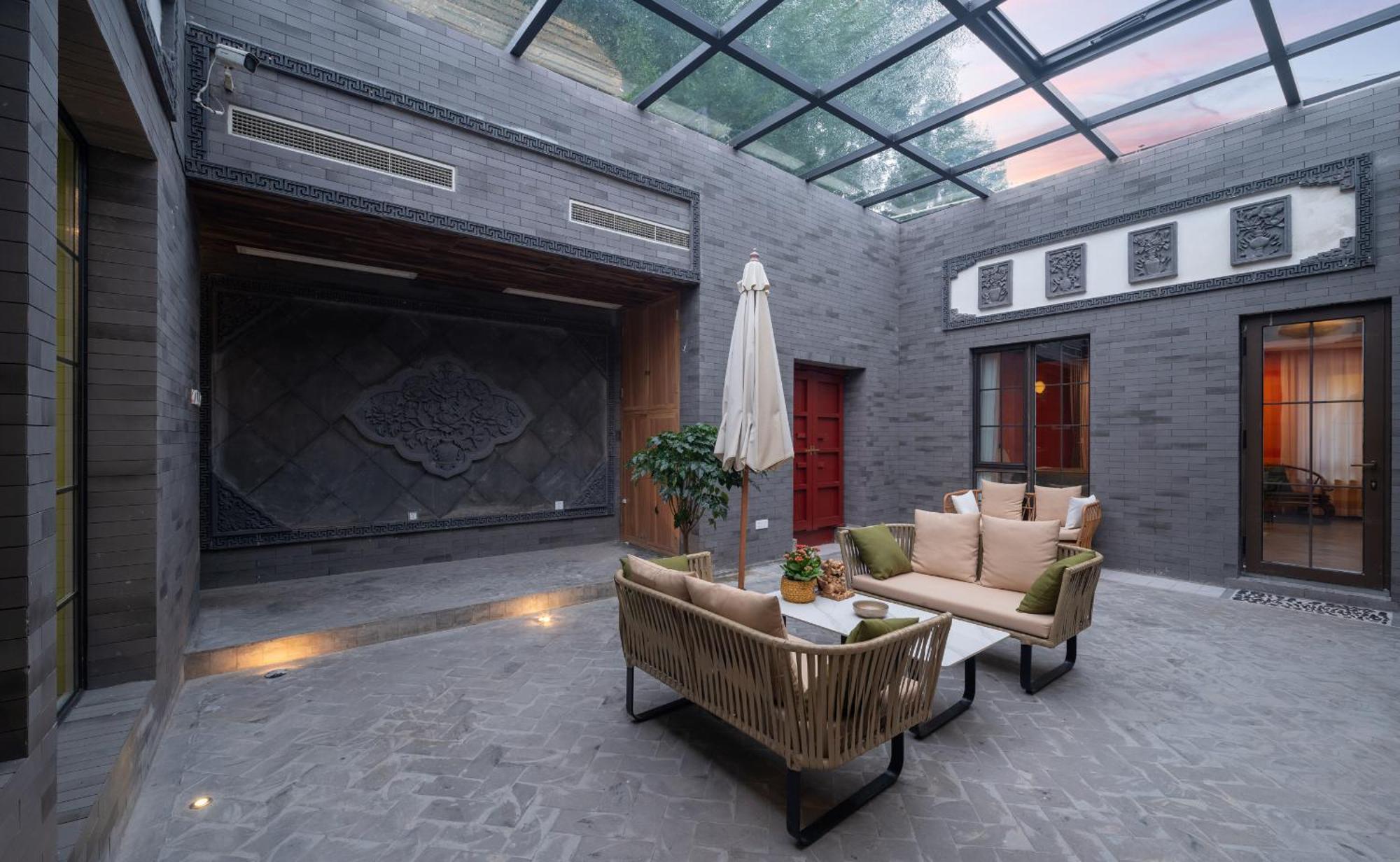 Hotel Cote Cour Deductive Beijing - Quadrangle Close To Tiananmen Square & Forbidden City & Nanluoguxiang, Walk To Wangfujing, English Speaking, Free Wifi, Free Laundry, Free Wonton & Noodles With Tour Ticket Service, Free Selfies With Ancient Costum Екстер'єр фото