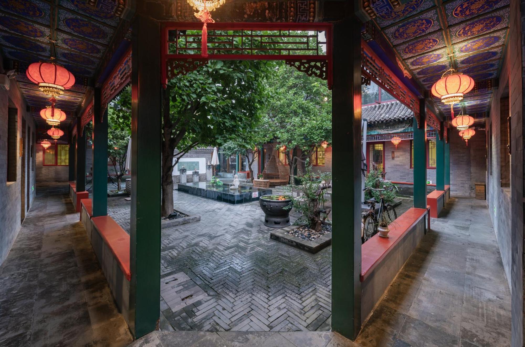 Hotel Cote Cour Deductive Beijing - Quadrangle Close To Tiananmen Square & Forbidden City & Nanluoguxiang, Walk To Wangfujing, English Speaking, Free Wifi, Free Laundry, Free Wonton & Noodles With Tour Ticket Service, Free Selfies With Ancient Costum Екстер'єр фото