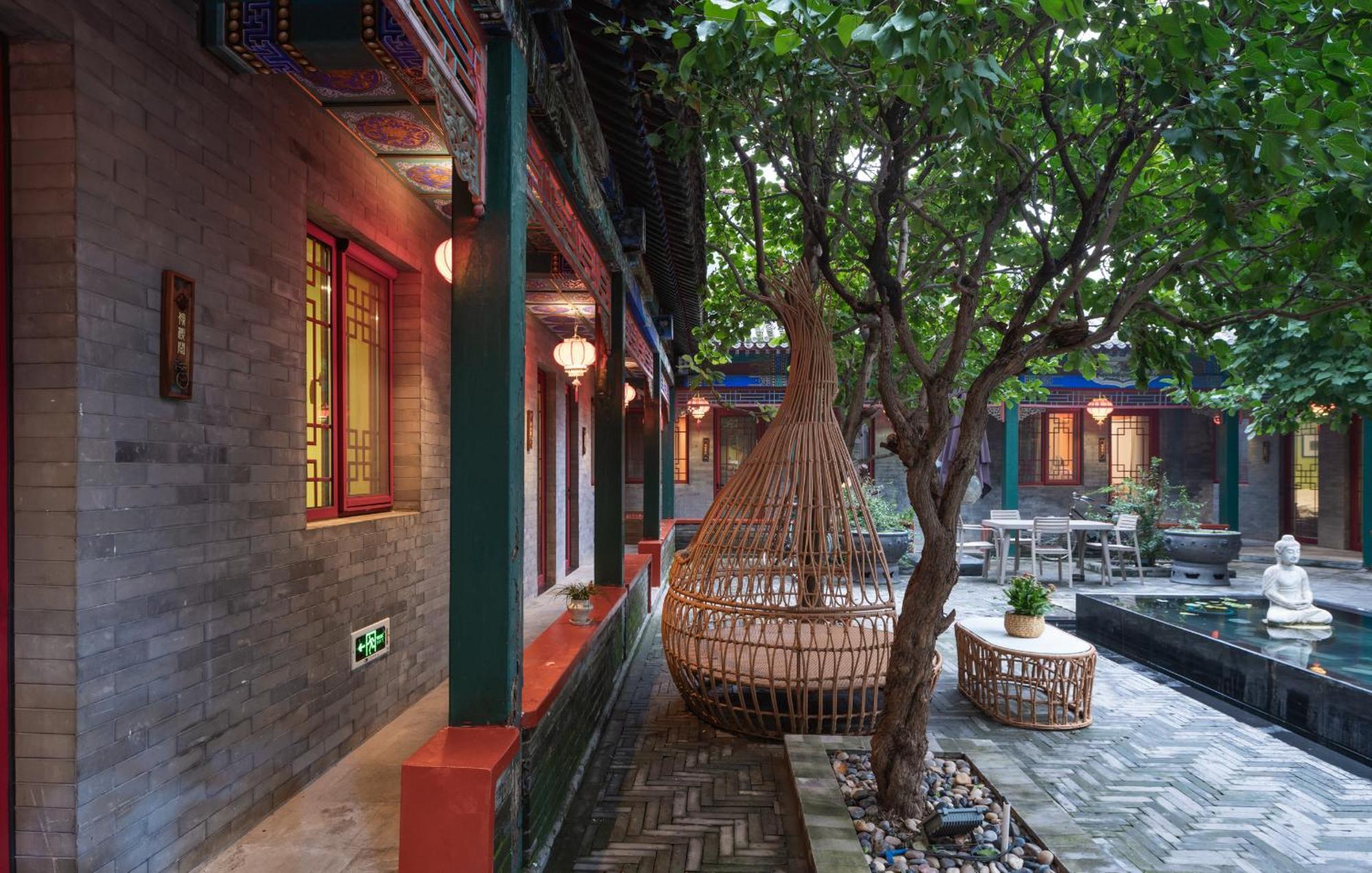 Hotel Cote Cour Deductive Beijing - Quadrangle Close To Tiananmen Square & Forbidden City & Nanluoguxiang, Walk To Wangfujing, English Speaking, Free Wifi, Free Laundry, Free Wonton & Noodles With Tour Ticket Service, Free Selfies With Ancient Costum Екстер'єр фото