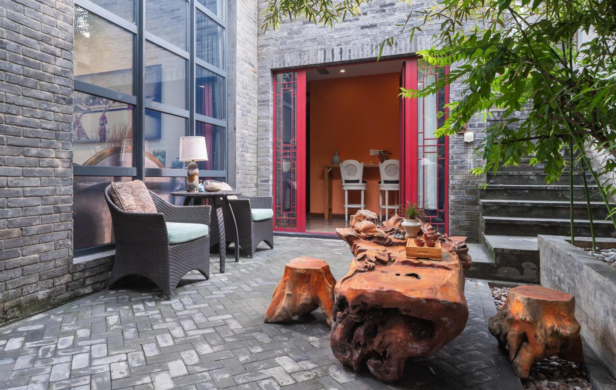 Hotel Cote Cour Deductive Beijing - Quadrangle Close To Tiananmen Square & Forbidden City & Nanluoguxiang, Walk To Wangfujing, English Speaking, Free Wifi, Free Laundry, Free Wonton & Noodles With Tour Ticket Service, Free Selfies With Ancient Costum Екстер'єр фото