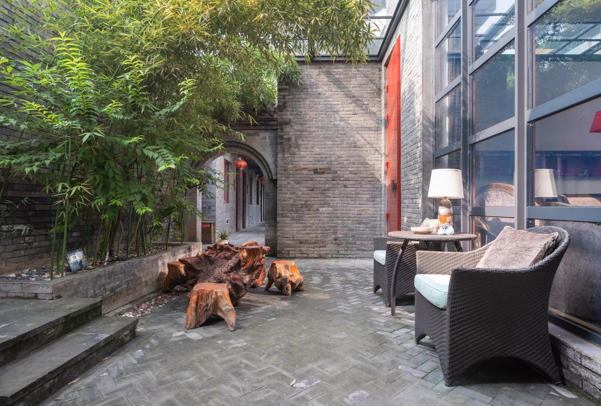 Hotel Cote Cour Deductive Beijing - Quadrangle Close To Tiananmen Square & Forbidden City & Nanluoguxiang, Walk To Wangfujing, English Speaking, Free Wifi, Free Laundry, Free Wonton & Noodles With Tour Ticket Service, Free Selfies With Ancient Costum Екстер'єр фото