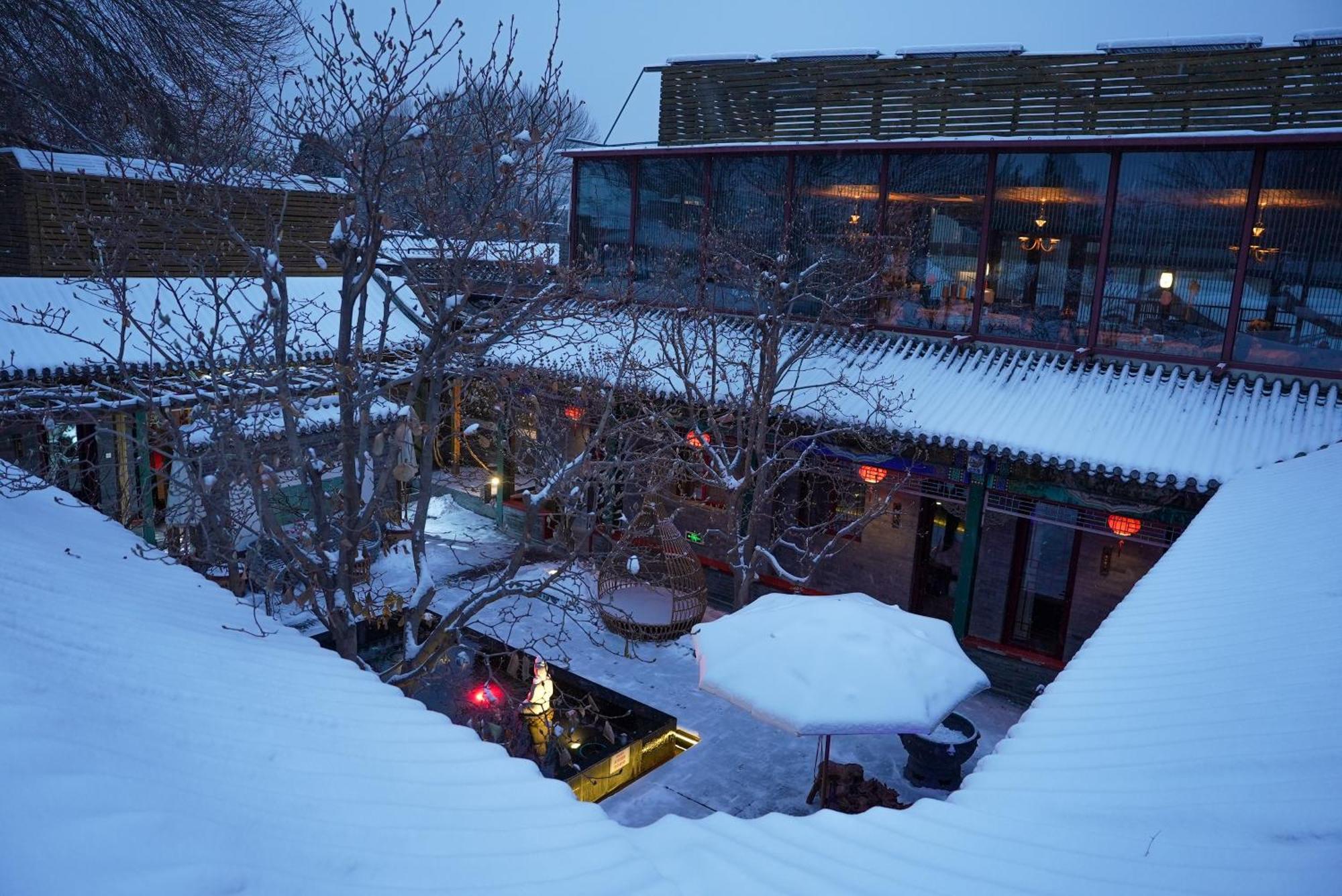 Hotel Cote Cour Deductive Beijing - Quadrangle Close To Tiananmen Square & Forbidden City & Nanluoguxiang, Walk To Wangfujing, English Speaking, Free Wifi, Free Laundry, Free Wonton & Noodles With Tour Ticket Service, Free Selfies With Ancient Costum Екстер'єр фото